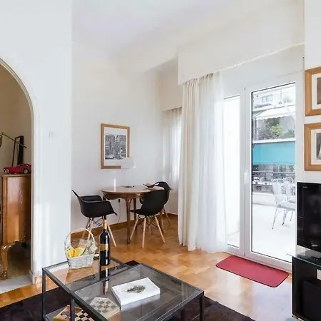 Soulis' Penthouse Near Acropolis Appartement *