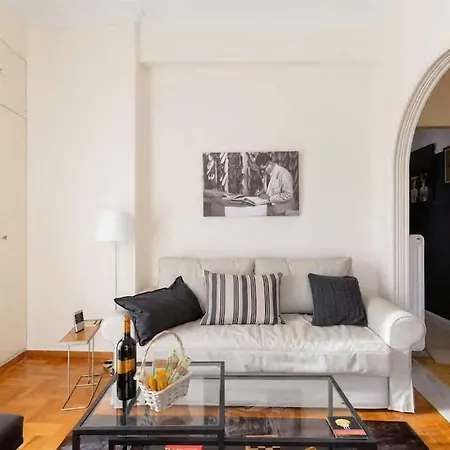 Soulis' Penthouse Near Acropolis Apartment *