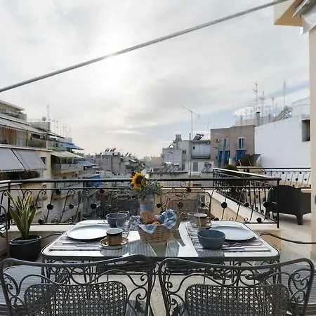 Apartment Soulis' Penthouse Near Acropolis *