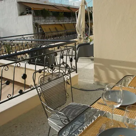 Soulis' Penthouse Near Acropolis Apartment