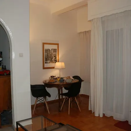 Soulis' Penthouse Near Acropolis