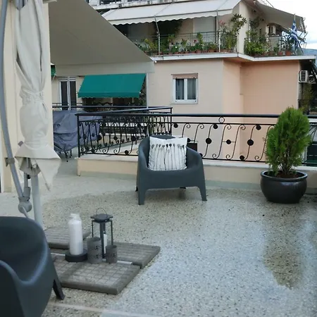 Soulis' Penthouse Near Acropolis Apartment