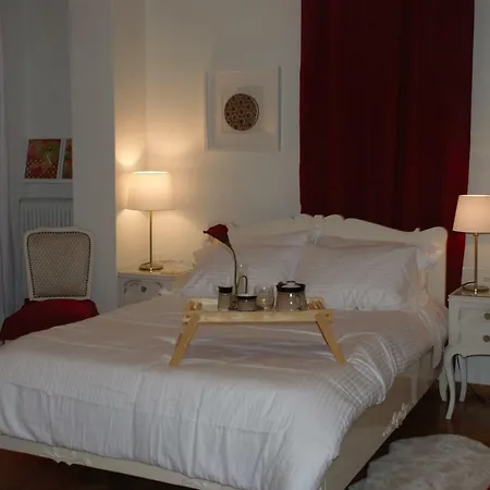 Soulis' Penthouse Near Acropolis Apartment *