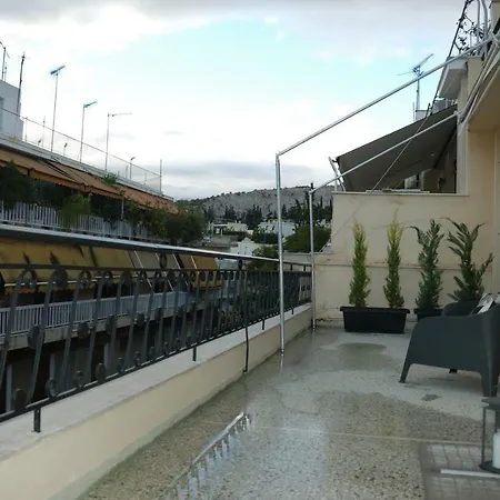 Soulis' Penthouse Near Acropolis Apartment *
